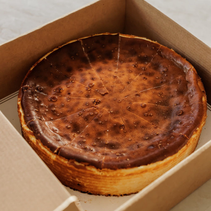 Amória San Sebastiaan Handmade Cake